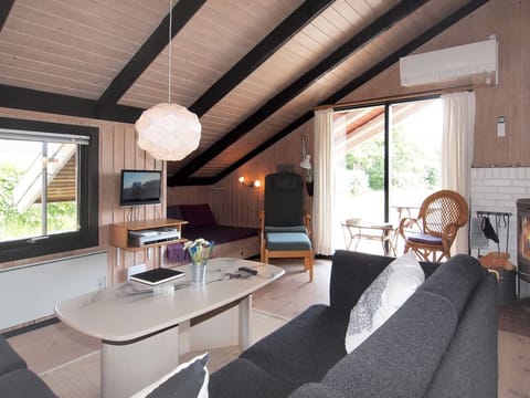 "Throkil" - 450m to the fjord House in Hemmet