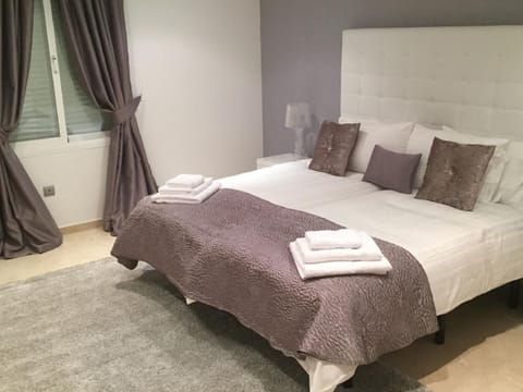 Villa Issabella für 16 Personen Vacation rental in Marbella