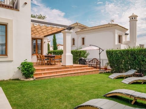 Chalet "La Resina" mit Garten, Grill und Terrasse Vacation rental in Costa del Sol