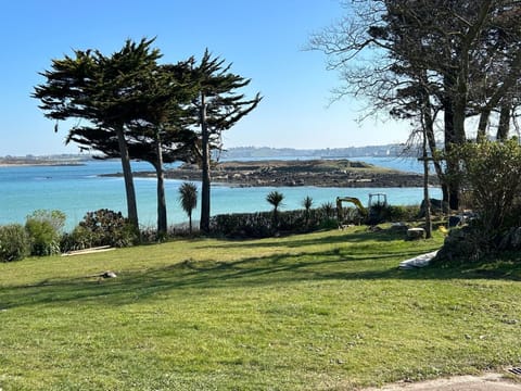 VILLA Kergoz Vacation rental in Plouguerneau