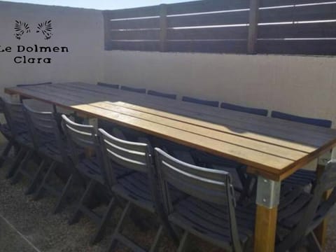 Das Dolmengebäude Clara Vacation rental in Finistere