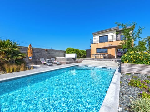 Ferienvilla "Ti Laouen" mit privatem Pool Vacation rental in Plouguerneau
