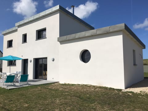 Ein Haus auf der Düne, direkter Zugang zum Strand Vacation rental in Santec