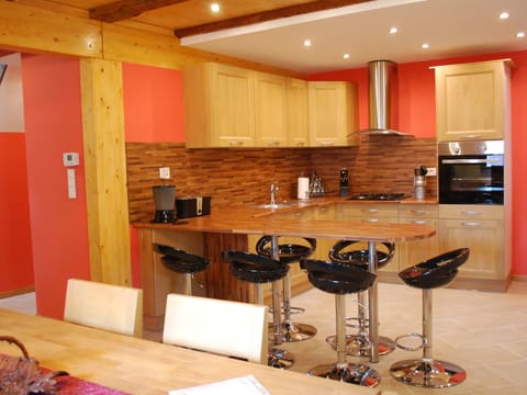 Kitchen / Dining Room