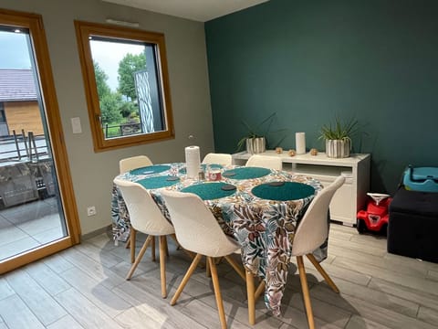 Das ruhige Les Grangettes mit Seeblick Apartment in Canton of Vaud