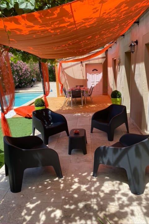 Villa Chemin du Lirac in Tavel Vacation rental in Rochefort-du-Gard