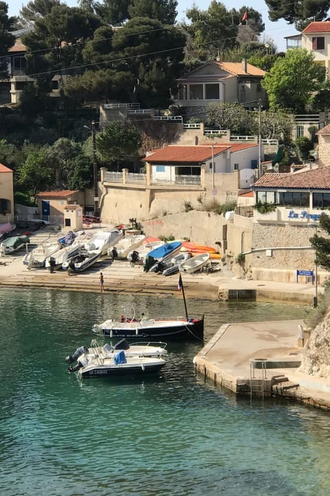 FIGUEROLLES Apartment in Marseille