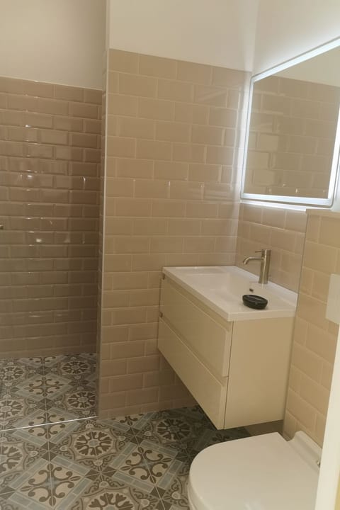 Schicke und moderne Wohnung im Stadtzentrum Apartment in Saint-Tropez