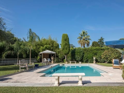 Villa mit privatem Pool und Fitnessraum Vacation rental in Mouans-Sartoux