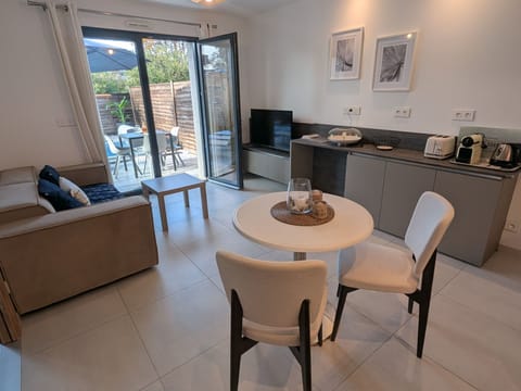 Ferienhäuser Domaine de la chapelle Le Chianti Apartment in Roquefort-les-Pins