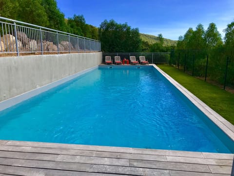 in Bonifacio mit Großer Terrasse Vacation rental in Bonifacio