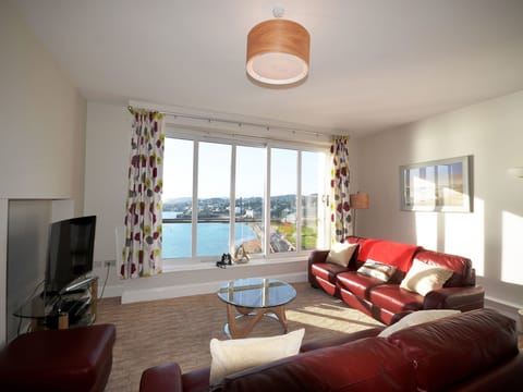 Lichtdurchflutete Ferienwohnung in der zweiten Etage mit Panorama-Blick über de Apartment in Torquay