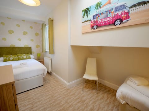 Lichtdurchflutete Ferienwohnung in der zweiten Etage mit Panorama-Blick über de Apartment in Torquay