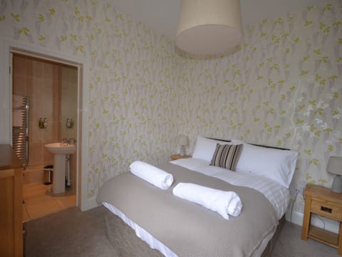 Modern eingerichtete Ferienwohnung in der unteren Etage Apartment in Torquay