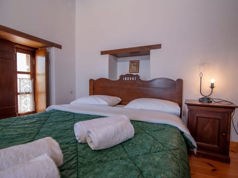 "3BRtraditionelles Haus" im Schloss Vacation rental in Islands