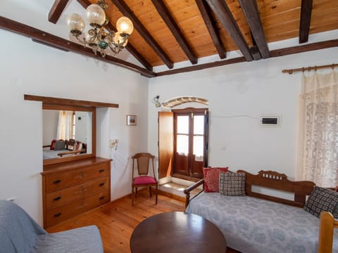 "3BRtraditionelles Haus" im Schloss Vacation rental in Islands