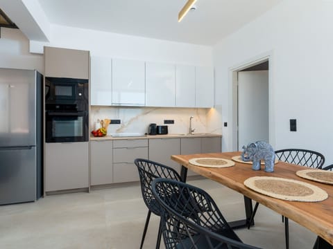 Neue Villa Dandelion, Privater Pool, 100m zum Strand Vacation rental in Plakias