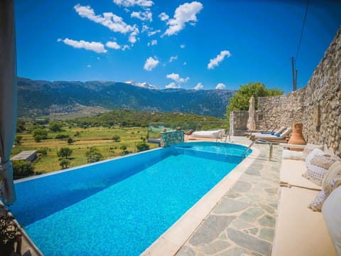 Villa "Villa  sunny Askyfou" Vacation rental in Crete