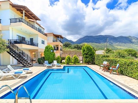 für 10 Personen in Kournas, Kreta (West-Kreta) Vacation rental in Crete