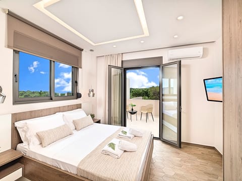 Villa "Minoas Grand" mit Blick auf das Wasser Vacation rental in Crete