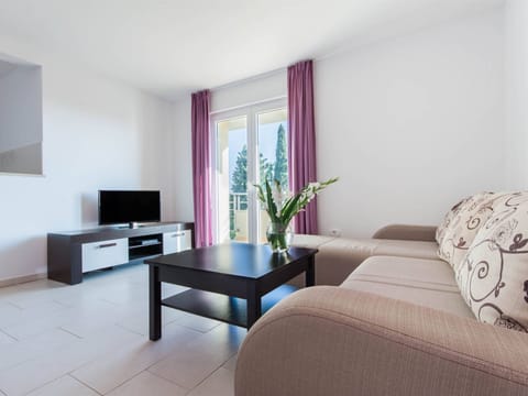 Wohnung in Monterol mit Terrasse und Garten Apartment in Monterol