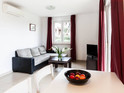 Wohnung in Monterol mit Garten und Terrasse Apartment in Monterol