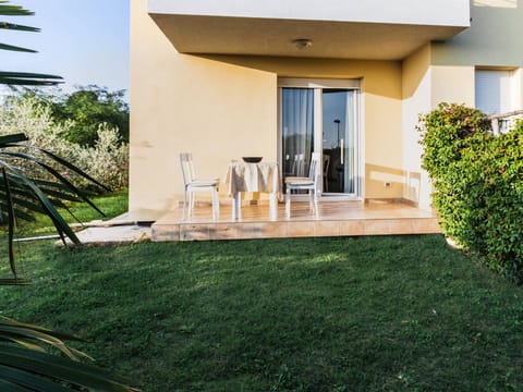 mit privatem Garten und Terrasse Apartment in Monterol