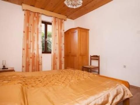 Große Ferienwohnung in Novigrad mit Schönem Garten Apartment in Novigrad