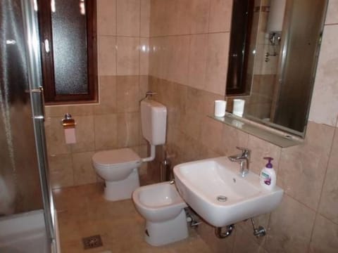 Große Ferienwohnung in Novigrad mit Schönem Garten Apartment in Novigrad