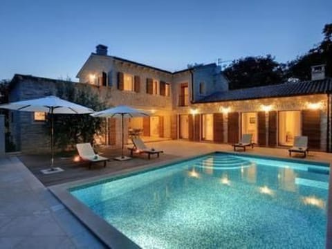 Ferienvilla "Nina" mit Blick auf das Wasser Vacation rental in Istria County