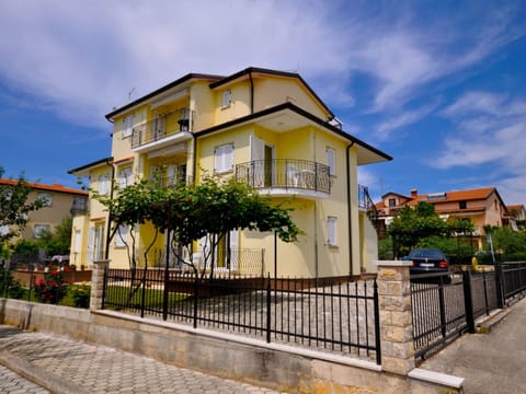 für 2 Personen 30 m2 in Novigrad, Istrien Apartment in Novigrad