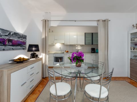 Enny A2 Apartment in Poreč