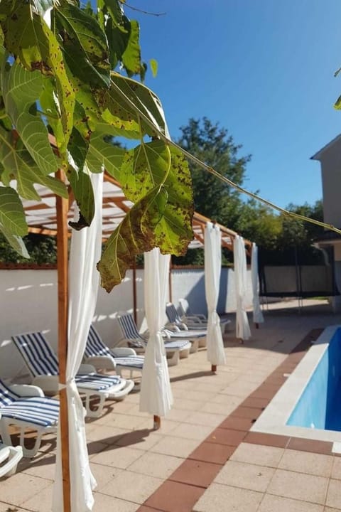 Wunderschönes Ferienhaus in Cere mit Privatem Pool Vacation rental in Istria County