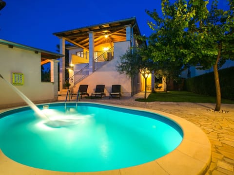 Villa Cera Vodnjan für 12 Personen Vacation rental in Vodnjan