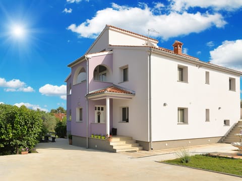 Apartment 1132 Apartment in Fažana