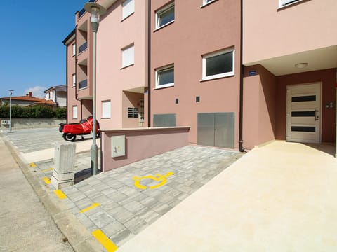 Apartment 2355 Apartment in Fažana