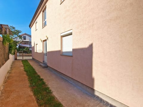 Apartment 1359 Apartment in Fažana