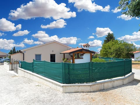 House 2195 Vacation rental in Fažana