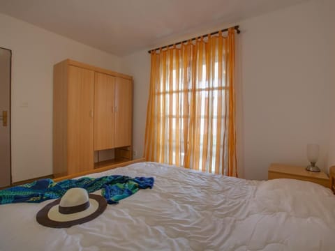 Appartement in Pula mit Terrasse, Garten und Grill Apartment in Varoš