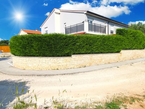 House 2255 Vacation rental in Banjole