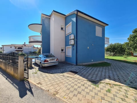 House 2130 Vacation rental in Premantura