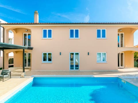 "Suzy" mit privatem Pool Vacation rental in Medulin