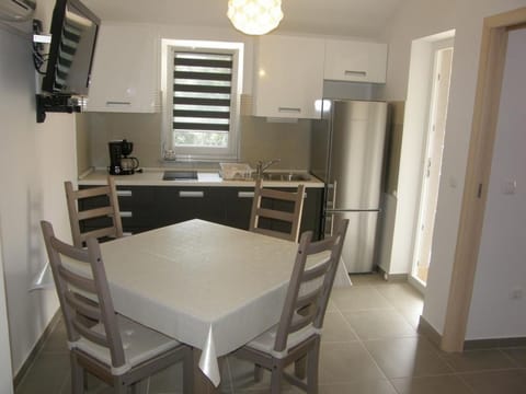 Appartement in Baška mit Eigenem Balkon Apartment in Lika-Senj County