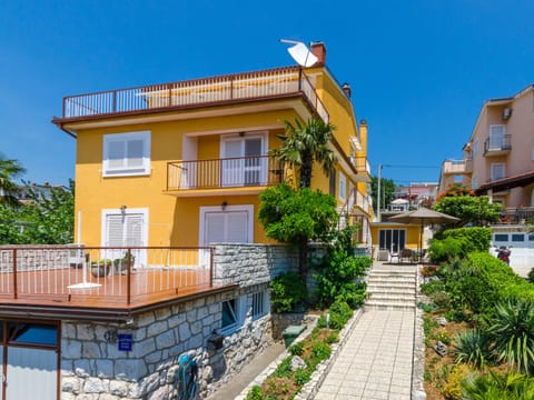 BLAZI / HR-02175-01 Apartment in Crikvenica