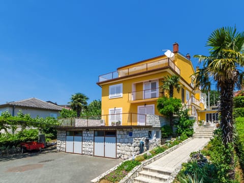 BLAZI / HR-02175-01 Apartment in Crikvenica