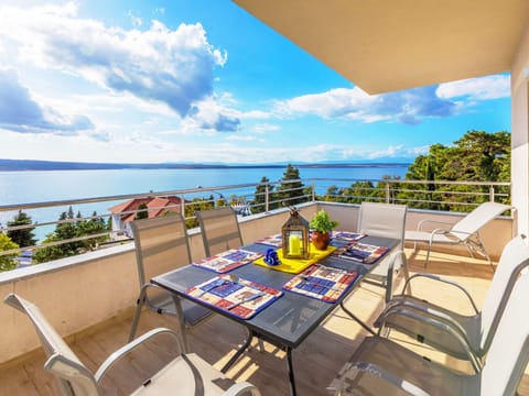 MELANIE 4 / HR-10472-01 Apartment in Crikvenica