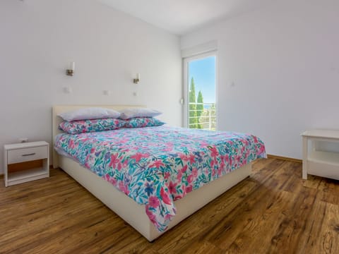 MELANIE 3 / HR-10472-02 Apartment in Crikvenica