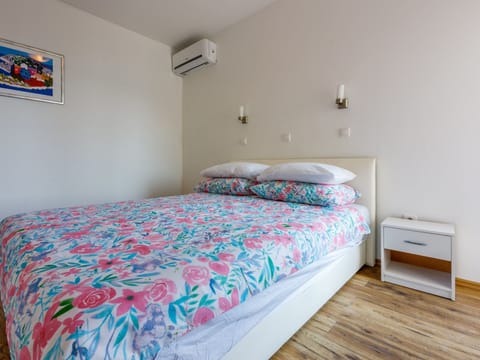 MELANIE 3 / HR-10472-02 Apartment in Crikvenica