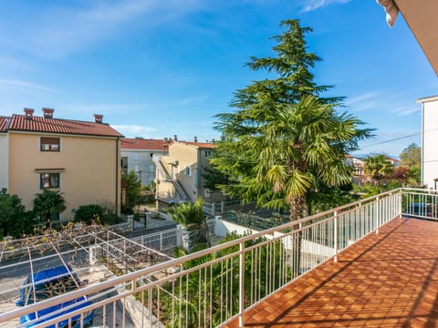 EVICA 1 / HR-04301-01 Apartment in Crikvenica