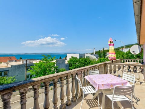 LANA 4 / HR-02384-04 Apartment in Crikvenica